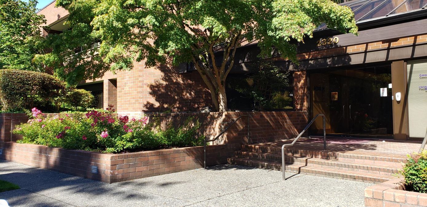 2320 130th Avenue NE, Bellevue, WA 98005